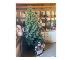 like New 7' Christmas Tree